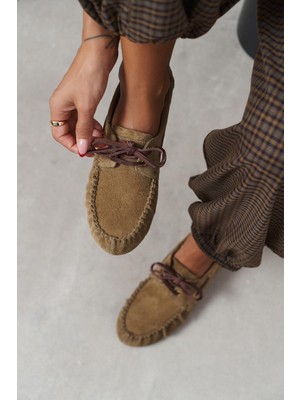 Nişantaşı Shoes Lorena Rome Bej Süet Deri Bağcık Detay Düz Taban Kadın Loafer Ayakkabı