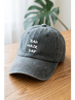 Emybox Bad Hair Day Yazılı Yıkamalı Unisex Şapka - Eskitme Metal Tokalı Ayarlanabilir Baskılı Beyzbol Şapka