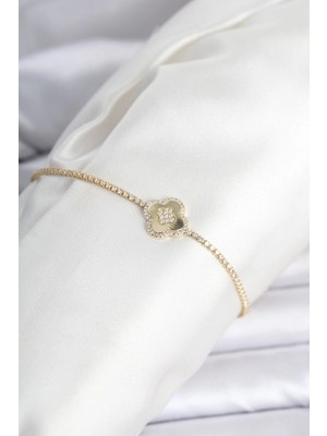 Lovesta Home Pirinç Gold Renk Zirkon Taşlı Yonca Model Su Yolu Kadın Bileklik TJ-BB8476