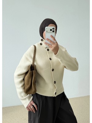 Moda Aksa 2710 Dik Yaka Düğmeli Triko Ekru