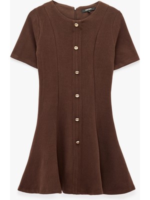 Koton Slim Fit Bisiklet Yaka Kısa Kollu Süs Düğmeli Mini Elbise