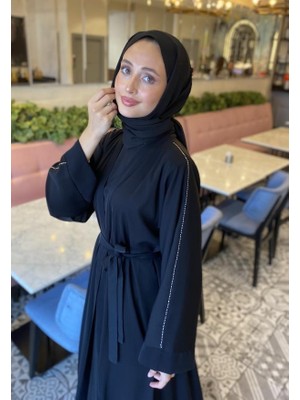 Nazzain Omuzu Taşlı Abaya