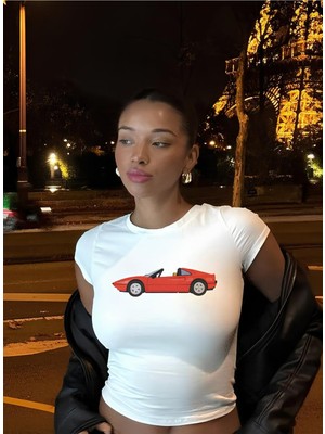 Belirtilmemiş Kadın Red Car Baskılı Pamuklu Likralı Crop Beyaz
