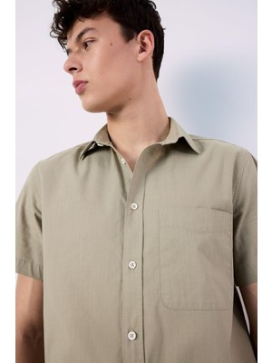 Vionna DEFACTO%100 Pamuk Regular Fit Polo Yaka Kısa Kollu Gömlek D7551AX25SP