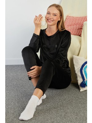 FullaModa I Love Winter Kabartma Baskılı Kadife Pijama Takımı