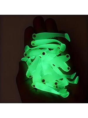 20 Adet Fosforlu Silikon Balık Yemi 5cm – Gece Parlayan Glow Yapay Yem (Soft Lure)