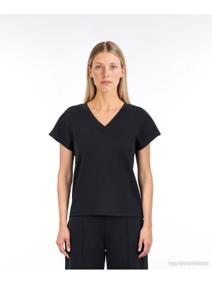 Yargıcı Regular V Yaka Kısa Kol T-Shirt