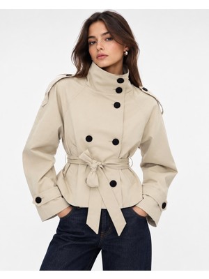 TUTveAL Collection Dik Yaka Kuşaklı Kısa Trençkot