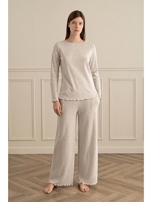Sevim Kadın Uzun Kol Jakarlı Ekru Pijama Takımı C7T9N181