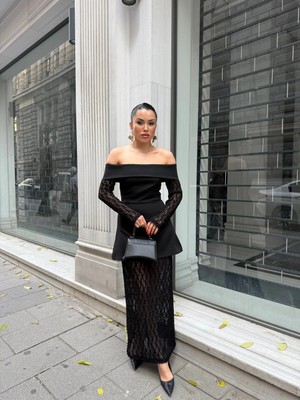 Roupas Collection Kayık Yaka Omuz Detaylı Elbise