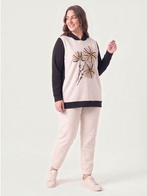 Stori Kadın Büyük Beden Kapüşonlu Sweatshirt Kabartma Baskılı Çiçek Desenli Siyah