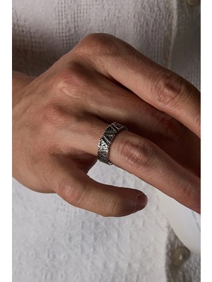 Ricco Jewellery 925 Ayar Gümüş Oksitli Runestone Yüzük