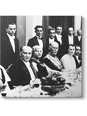 Diplomatik Yemekte Atatürk Tablosu 40 x 40