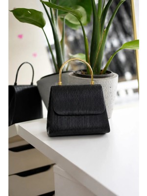 Moom Bag Kadın Siyah Çizgi Dokulu Metal Saplı Abiye El Omuz Çantası