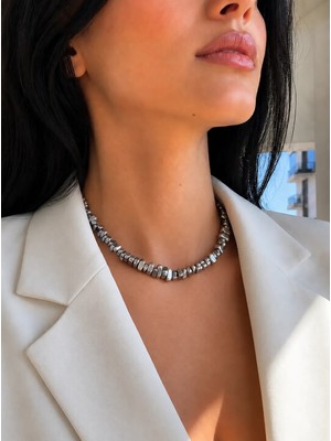 Alnis Atelier Hematit Doğal Taş Kadın Kolye | 6 mm Amorf Kesim | Premium Gri Choker Kolye