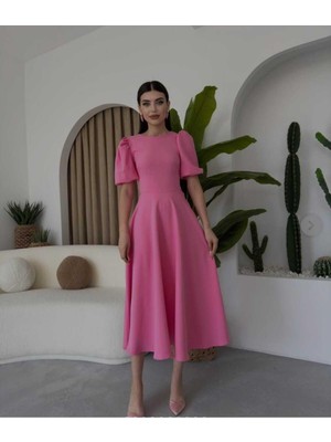 Moda Durağı Atlas Kumaş Yuvarlak Yaka Prenses Kol Tasarım Midi Abiye  Premium Elbise 220 Pembe