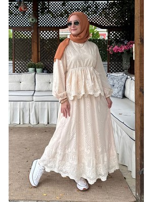 Rabia Şamlı Mercan Etekli Takım Krem