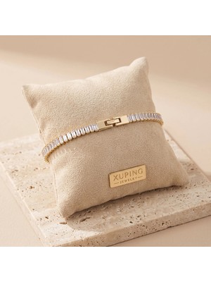 Xuping Jewelry Vıp Seri 316L Çelik 14K Gold Renk Baget Taşlı Suyolu Bileklik 19,5 cm
