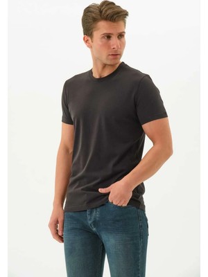 Gosh Erkek Siyah Renk %100 Pamuk Bisiklet Yaka Standart Fit Normal Kesim T-Shirt