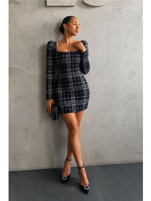 Kare Mini Elbise Kollu Uzun Yaka