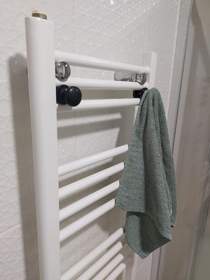 Store Havlupan Radyatör Askısı, Banyo Askısı, Bornoz Askısı, Kolay Kurulum, Havlu Kıyafet Askısı, Banyo Kurutmalık (Siyah)