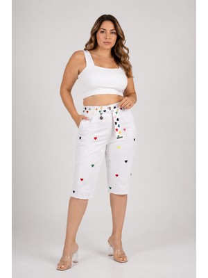Zanessi Fashion Büyük Beden Kemerli Kalp Nakışlı Beli Lastikli Cepli Kadın Şort