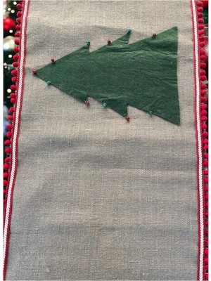 Store Noel Temalı Gri Keten Masa Örtüsü, Ekose Çam Ağacı Desenli, Ponponlu Kenar Süslemeli, Dekoratif Yemek Masası Örtüsü (Yeşil, 150 Cm)