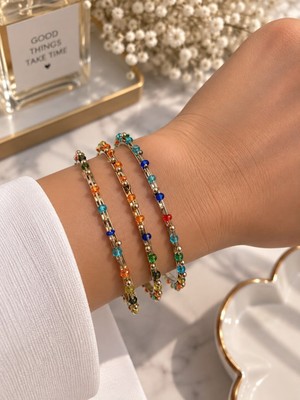 Mare Butik Renkli Boncuk Detaylı 3’lü Gold Bileklik Seti