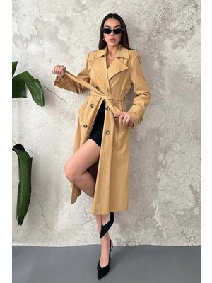Caddebostan Moda Kadın Trençkot Uzun Boy Kruvaze Düğme Kapamalı Kemerli Geniş Yaka Yan Cepli Yırtmaçlı