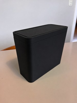 3D Baskı Araç Koltuk Arkası Çöp Kutusu Kayış Bağlantılı Kapaklı Oto Içi Mini Kova Katlanabilir Siyah
