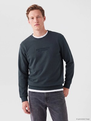 Lc Waikiki Yeni Sezon Lacivert Bisiklet Yaka Nakışlı Erkek Kalın Sweatshirt
