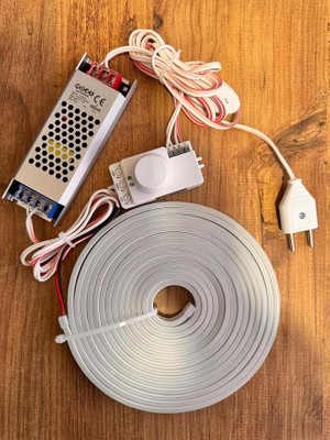 MSP LED Mutfak Dolabı 360 Derece Hareket Algılama Sensörlü Gecegündüz Ayarlı Neon LED (Beyaz, 2,5 Metre)