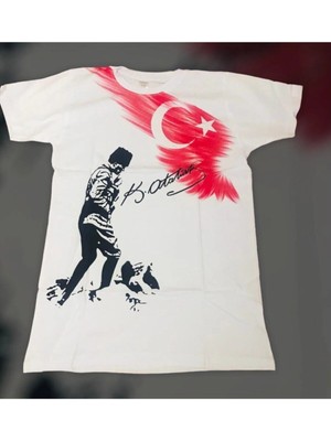 Atatürk Baskılı T-Shirt