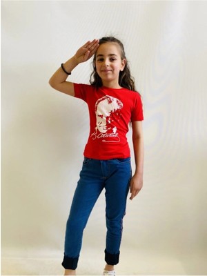 Rapapa Unisex Çocuk Kemal Atatürk Baskılı T-Shirt 2760026