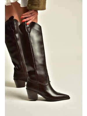 Fox Shoes Z922835109 Kahverengi Kalın Topuklu Kadın Çizme