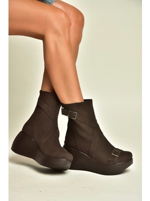 Fox Shoes Z946052701 Kahverengi Nubuk Dolgu Tabanlı Kadın Bot
