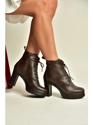 Fox Shoes Z996251309 Kahverengi Kalın Platform Topuklu Kadın Bot