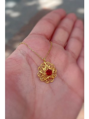 Erer Gümüş Gümüş Kırmızı Taşlı Telkari Model Kolye