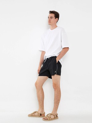 Lc Waikiki Yeni Sezon Kısa Boy Basic Erkek Deniz Şortu