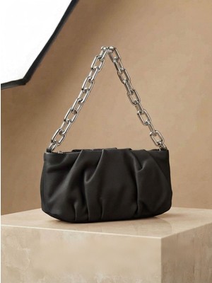 Moom Bag Zincir Detaylı Askılı Yumuşak Omuz Çantası