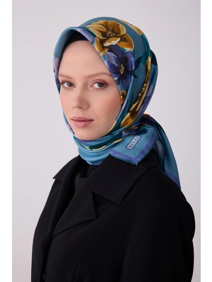 Belli Nostalji Serisi Twill Ipek Desenli Eşarp 4330D