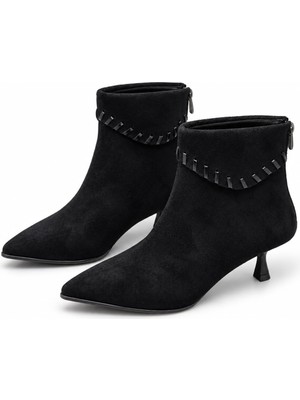 Patron Shoes Kadın Sivri Burun Ince Topuklu Bilek Detaylı Arkadan Fermuarlı Bot