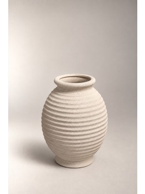 Dekomini Liora Çizgili Dokulu Seramik Vazo 20×15 cm