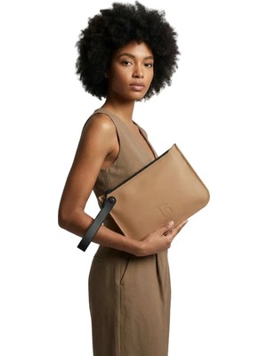 BRANDSMITHS Camel Nest Organizer