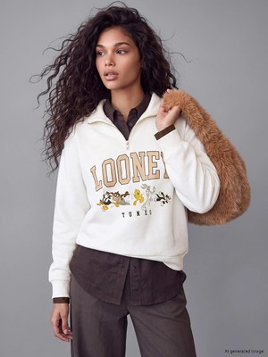 Lc Waikiki Yeni Sezon Bej Bugs Bunny Baskılı Oversize Kadın Sweatshirt