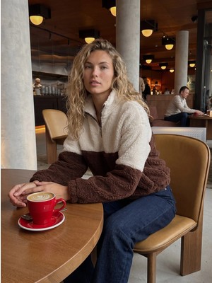 Juuuj Krem Welsoft Yumuşak Dokulu Pamuklu Yarım Fermuarlı Dik Yaka Uzun Kollu Sweatshirt