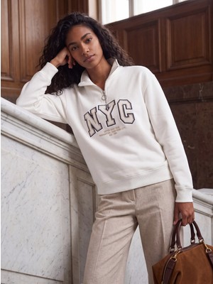 Juuuj Beyaz Pamuklu Karışımlı Dik Yaka Oversize Fermuar Detaylı Nakışlı Sweatshirt