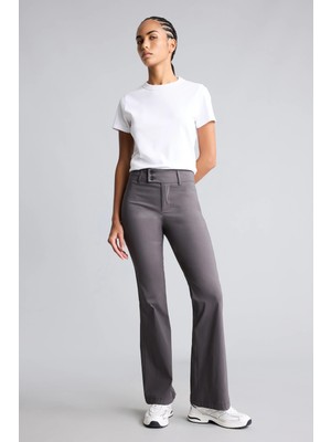 DeFacto Flare Fit Normal Kalıp Normal Bel İspanyol Paça Pantolon G2313AX26AU