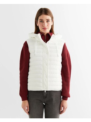 Gant Women's Cream Hooded Quilted Vest