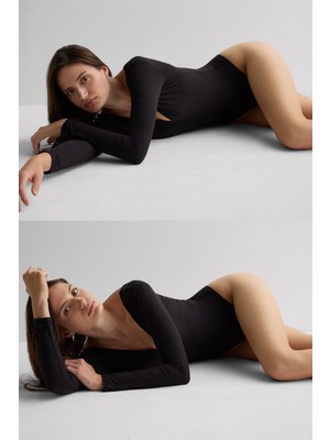 Intimissimi Deep V-Neck Long Sleeve Fresh Bamboo Bodysuit